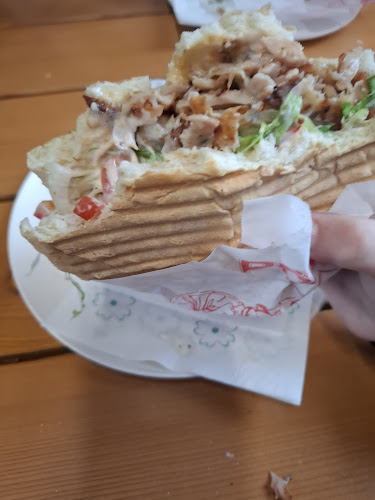 Comentarii opinii despre Okrepčevalnica, Fast Food Izi, Muzafer Ljimani s.p.