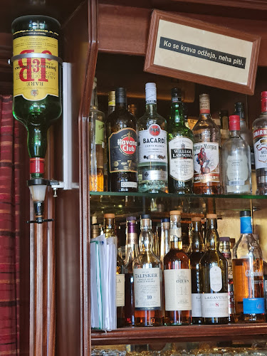 Comentarii opinii despre Kava bar Insieme Milovan Šare s.p.