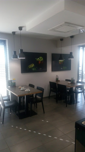 Vito Ketiš S.P.- trgovina na drobno ,bar -Tekstil Ketiš - Gastronomija in gostinstvo