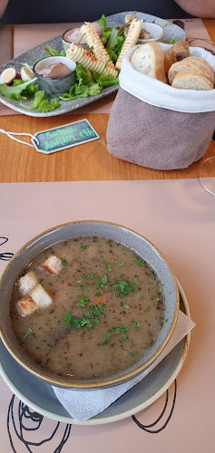 Na Vasi, restavracija in prenočišča - Gastronomija in gostinstvo