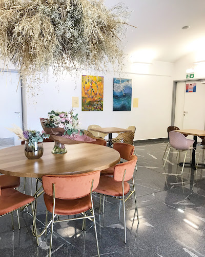 Grajski vrt ART&DECO CAFÉ