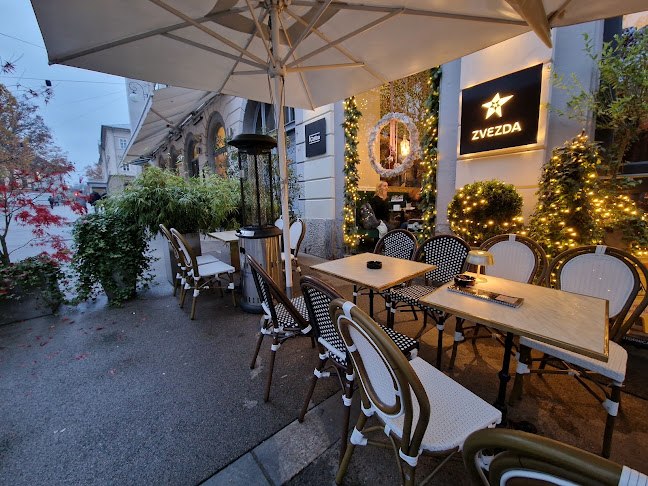 Kavarna Zvezda