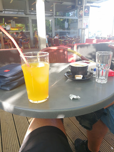 Opinii despre Atmosfera caffe în Novo mesto - Gastronomija in gostinstvo