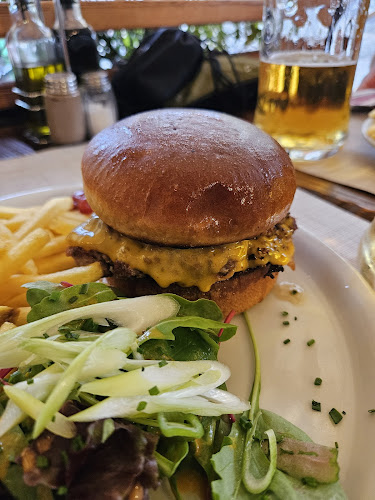 Pizzeria Rustika - Gastronomija in gostinstvo