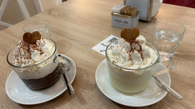 Pastry Shop and Café Opera