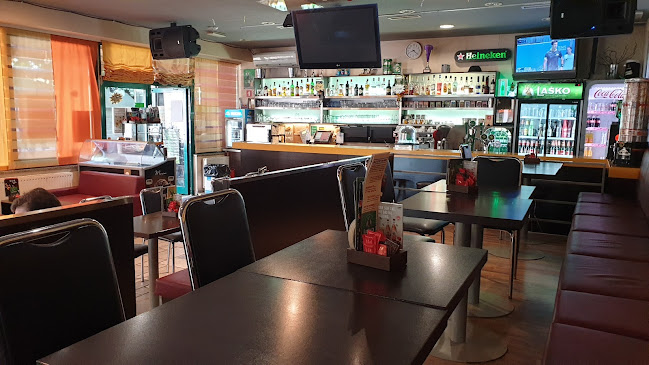 Tandem bar - Postojna