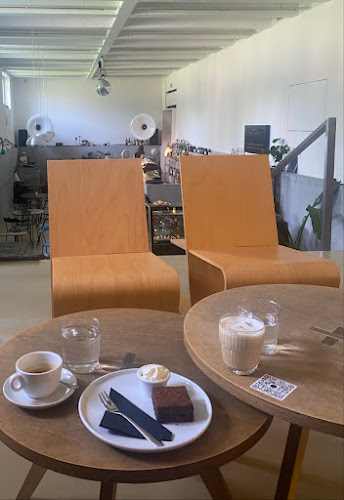 Opinii despre Kavarna Moderna în Ljubljana - Gastronomija in gostinstvo