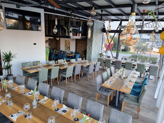 Atlantida - Gastronomija in gostinstvo