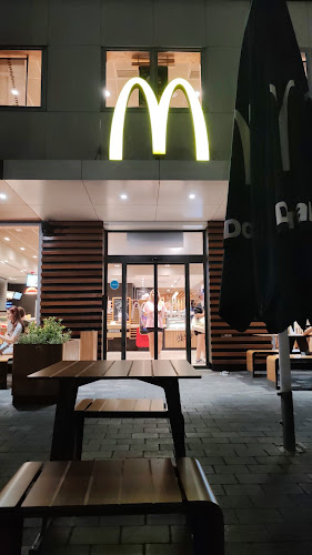McDonald's - Gastronomija in gostinstvo