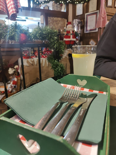 Ošterija Žogica - Gastronomija in gostinstvo