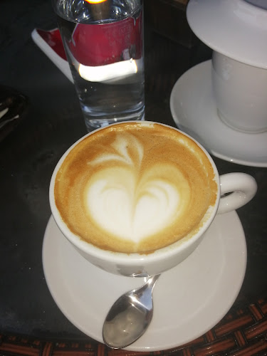 Comentarii opinii despre Royal Caffe