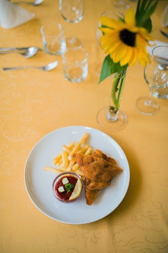 Gostilna pri Ahacu - Gastronomija in gostinstvo