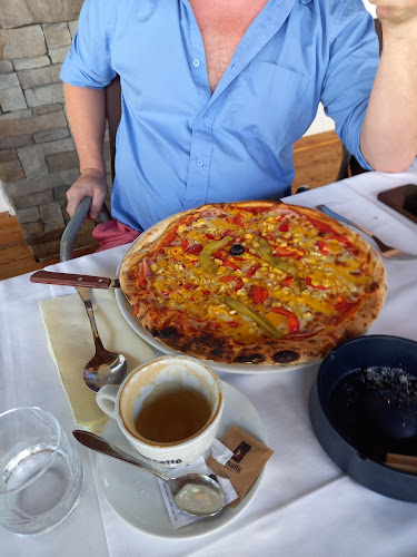 Hladnikova cesta 15, 1000 Ljubljana