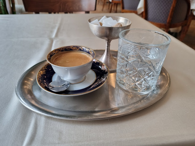 Miklošičeva cesta 1, 1000 Ljubljana