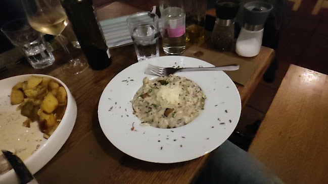 Opinii despre Oštarija u Lok în Škofja Loka - Gastronomija in gostinstvo