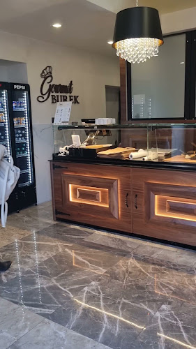 Opinii despre Gourmet Burek în Koper - Gastronomija in gostinstvo