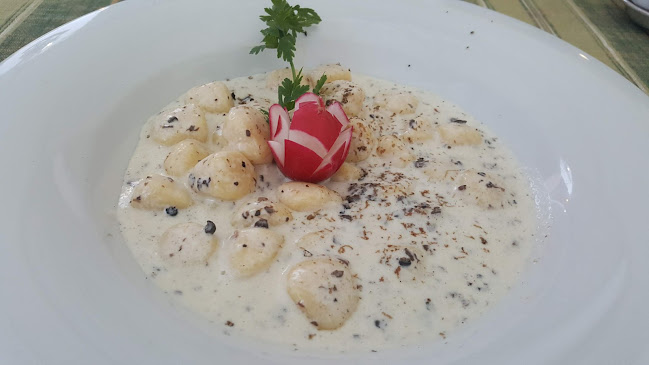 Spodnji trg 1, 4220 Škofja Loka