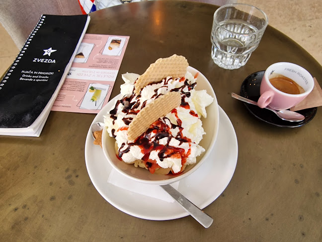 Kavarna Zvezda, Hotel Slon - Ljubljana