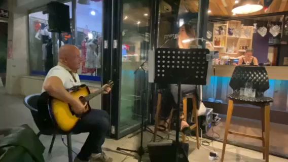 Comentarii opinii despre Forum Bar