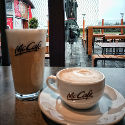 Opinii despre McDonald's Kranj în Kranj - Gastronomija in gostinstvo