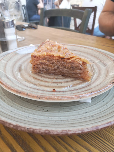 Carpacciov trg 6, 6000 Koper