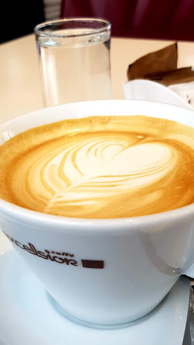 Gruberjevo nabrežje 20, 1000 Ljubljana