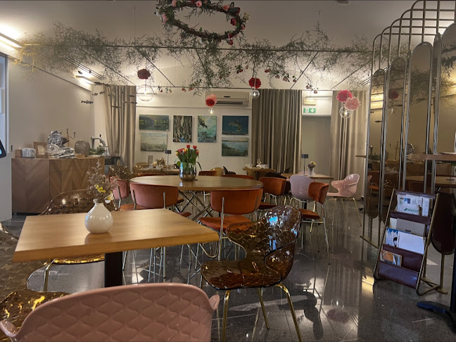 Grajski vrt ART&DECO CAFÉ - Gastronomija in gostinstvo