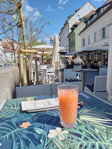Nabrežje 15 - Gastronomija in gostinstvo