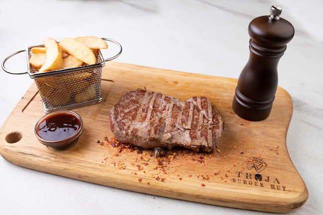 BURGER HUT TROJA - Gastronomija in gostinstvo