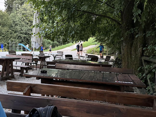 Cankarjev Vrh 1, 1000 Ljubljana