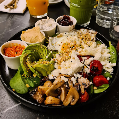 Gornji trg 15, 1000 Ljubljana