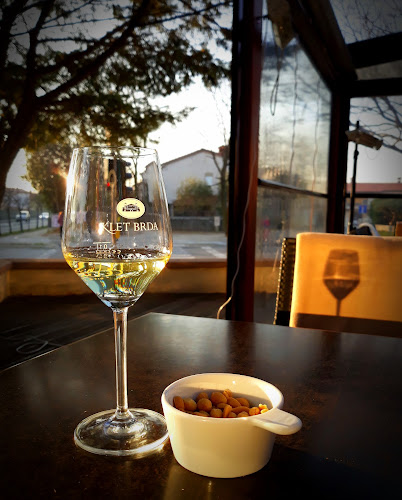 Comentarii opinii despre Massim Caffe