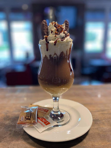 Park Kavarna Žalec - Gastronomija in gostinstvo