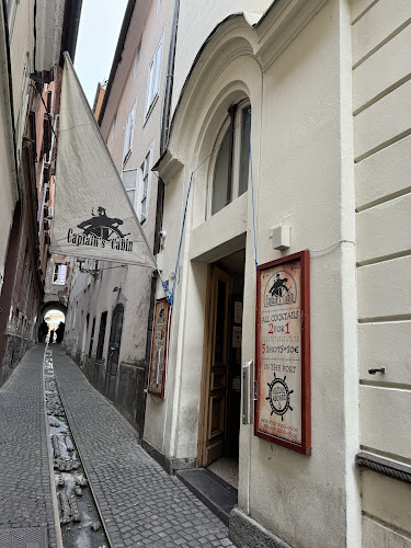 Comentarii opinii despre Captain's Cabin