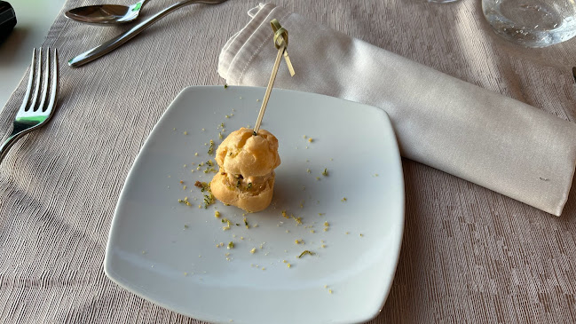 NOE Wine Bar & Restaurant