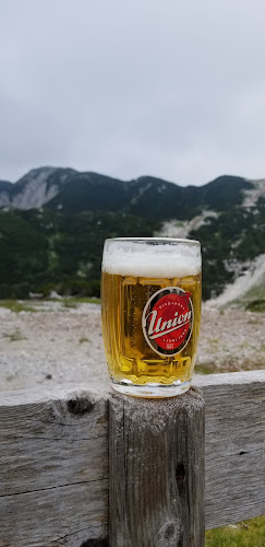 Orlove glave - Gastronomija in gostinstvo