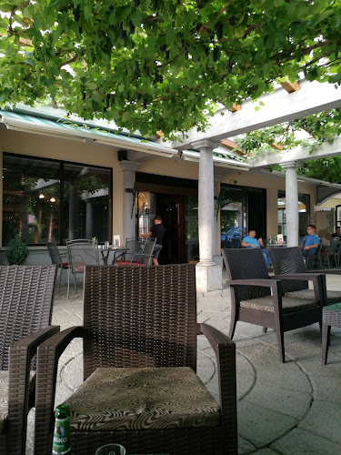 Comentarii opinii despre Dnevni bar Karantanija Mojca Bučar s.p.