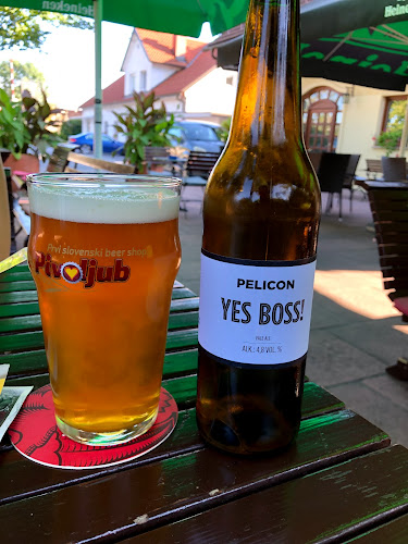 Okrepčevalnica Tavčarjev Dvor, Marija Ahlin s.p. - Ljubljana