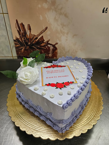 Kolodvorska cesta 37, 8340 Črnomelj