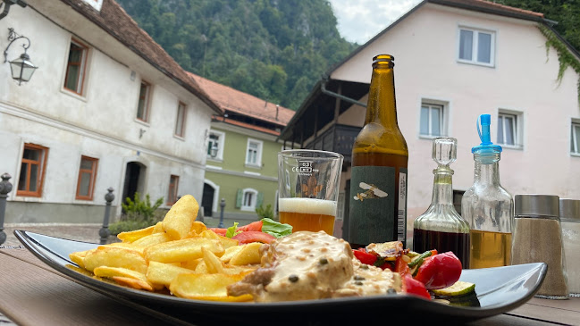 Trg svobode 1, 1241 Kamnik