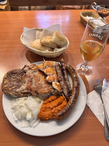 Opinii despre Leskovački Dvor-Pr' Bracotu în Ljubljana - Gastronomija in gostinstvo