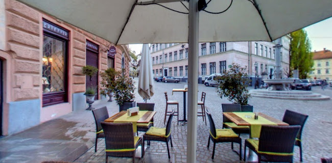 Stari trg 21, 1000 Ljubljana