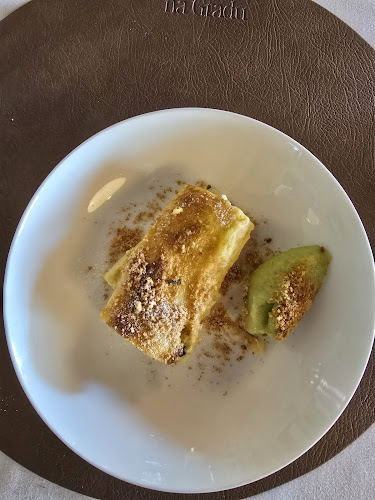 Grajska planota 1, 1000 Ljubljana