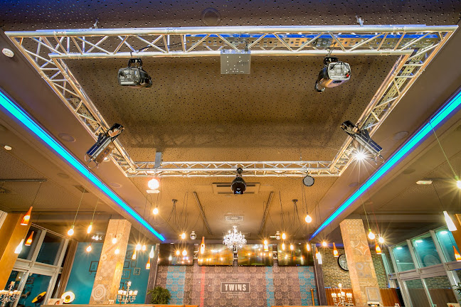 Twins restavracija - Gastronomija in gostinstvo