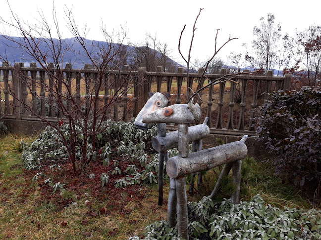 Hruševje 4, 6225 Hruševje