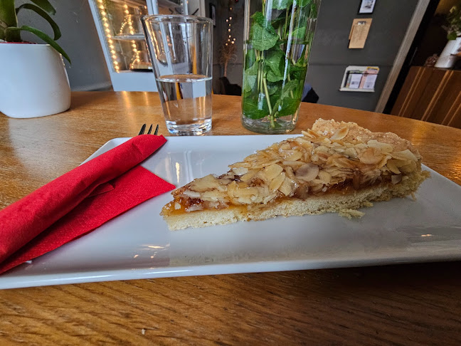 Kava Bar Tam Tam - Gastronomija in gostinstvo