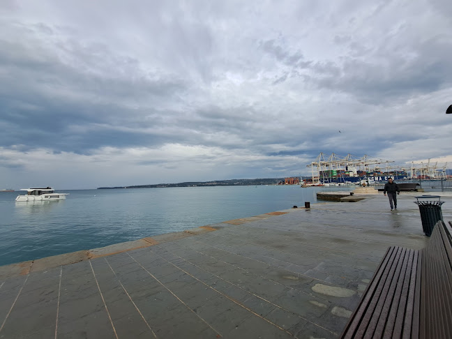 Opinii despre Kavarna Cappuccino Kroštola în Koper - Gastronomija in gostinstvo