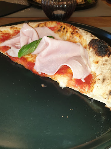 Pristaniška ulica 3, 6000 Koper