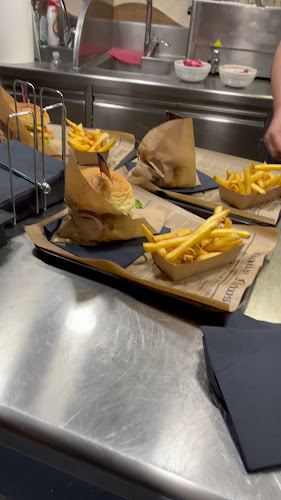 BURGER HUT TROJA - Ljubljana