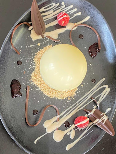 Restavracija James' place - Gastronomija in gostinstvo